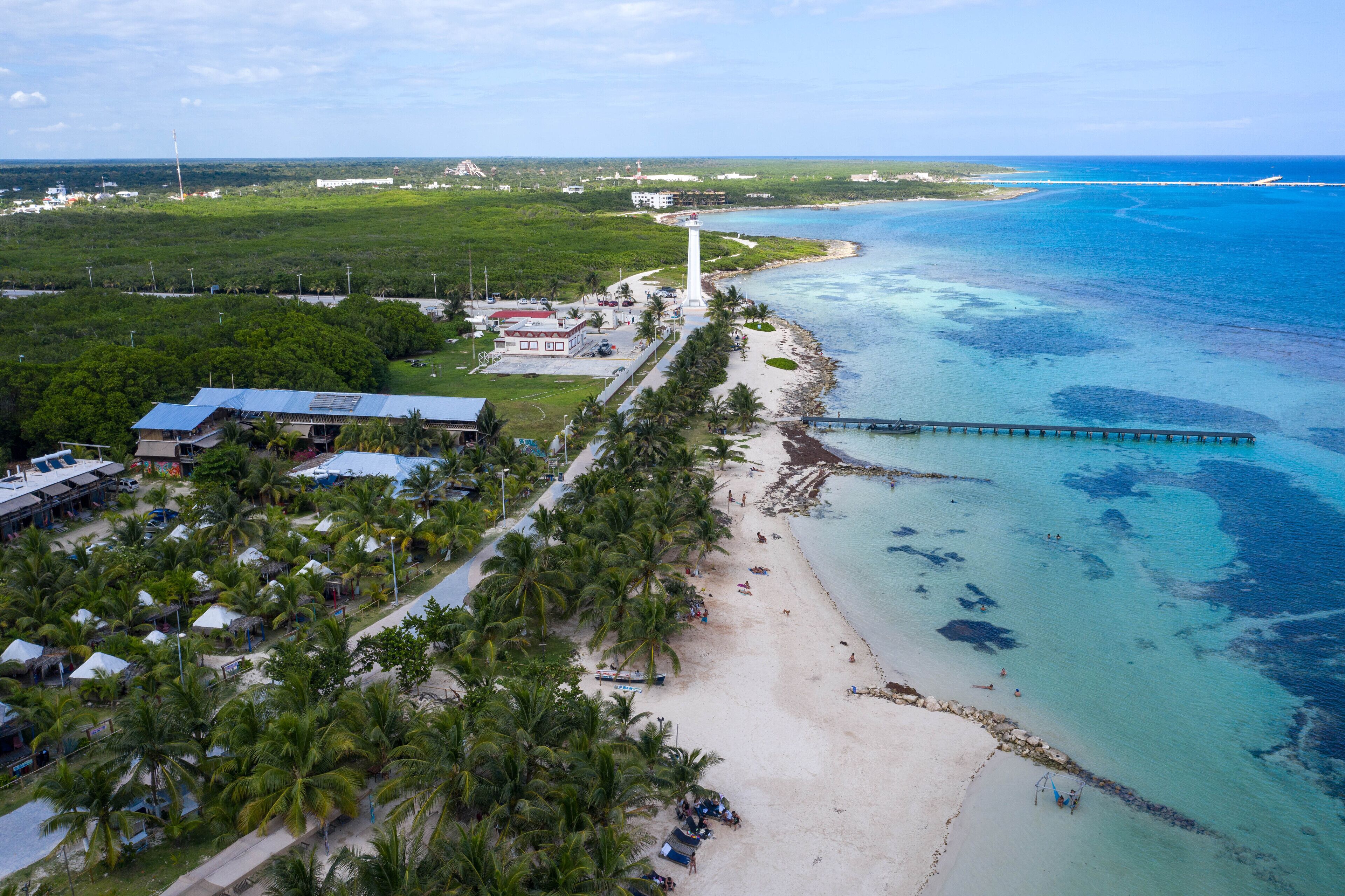 ใกล้ชายหาด, ทรายสีขาว, ผ้าเช็ดตัวชายหาด, นวดบนชายหาด
