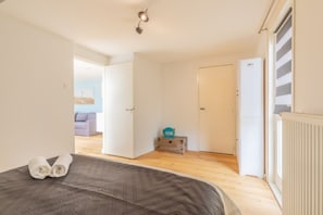 1 chambre, bureau, Wi-Fi, draps fournis