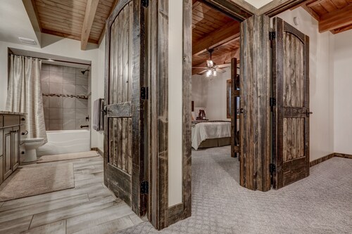 Cozy Brian Head Cabin Near Ski Resorts, Bike Trails, and National Forests