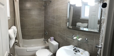 Free toiletries, hair dryer, towels, soap. Century motel