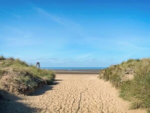 Fishing - 2 bedroom accommodation in Santon Downham (Santon Downham)