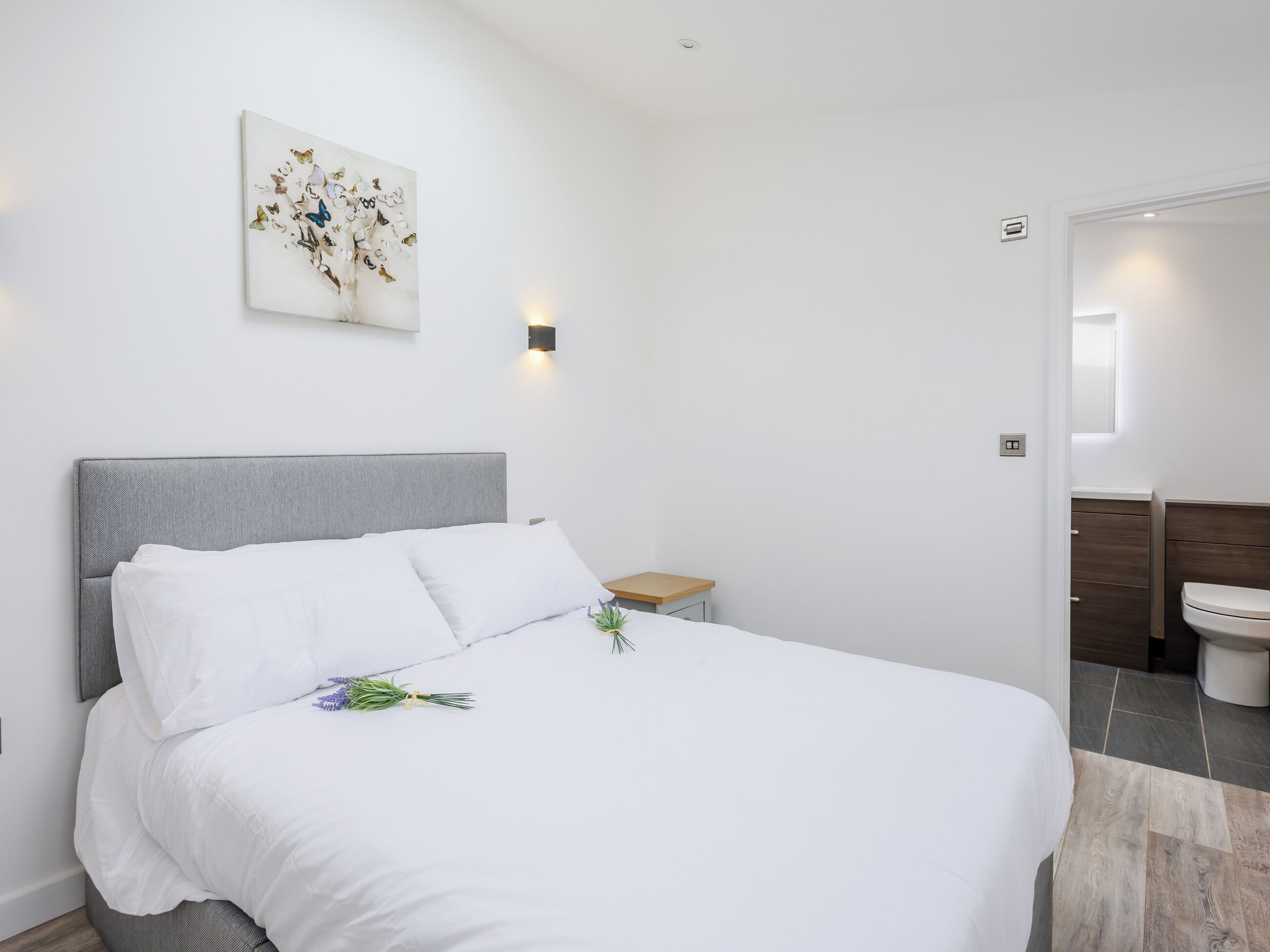 2 quartos, Wi-Fi de cortesia, roupa de cama