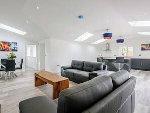 Living area - 2 bedroom accommodation in Santon Downham (Santon Downham)