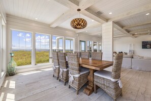 Dining - PRIVATE LUXURY BEACHFRONT HOME! (Alligator Point)