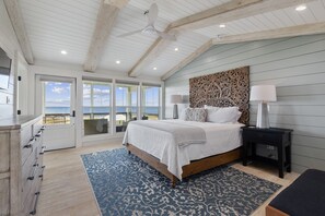 5 bedrooms, iron/ironing board, travel crib, free WiFi - PRIVATE LUXURY BEACHFRONT HOME! (Alligator Point)