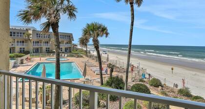 Ocean Spray, Direct Beach Front, High End Vacation,Snow Bird Special WINTER 2025