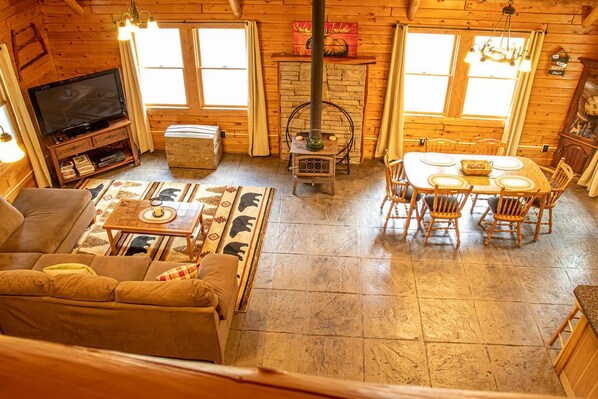 Smart TV, fireplace, DVD player, table football