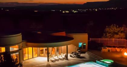 Spectacular Home with Private Pool and Spa and Million Dollar Views