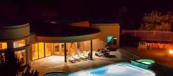 Spectacular Home with Private Pool and Spa and Million Dollar Views