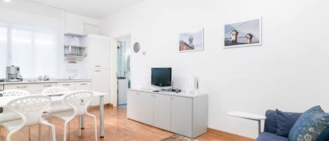 Télévision à écran plat