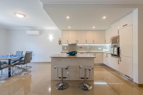 Fridge, microwave, oven, dishwasher