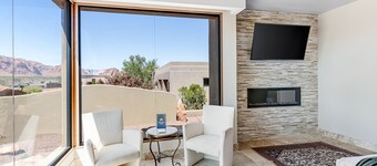 Modern Casita Near Snow Canyon w/ Amazing Views & Sunny Patio
