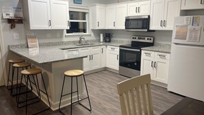 Private kitchen - Beautiful Oceanview House in Ocean Lakes (Myrtle Beach)