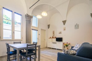 Dining - Le Volte apartment in Florence by Mmega (Firenze)