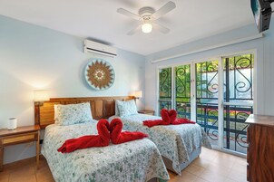 3 bedrooms, iron/ironing board, bed sheets