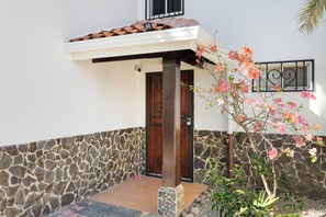 Exterior - Spacious Home w/ Private Pool & Covered Patio Near the Beach (Tempate)