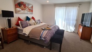 5 bedrooms, iron/ironing board, free WiFi - Angler's Rest (SUNDERLAND BAY)