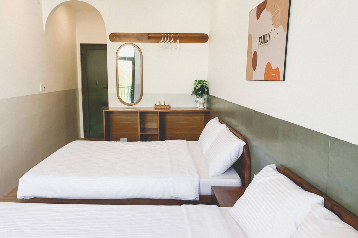 Desk, iron/ironing board, free WiFi, bed sheets