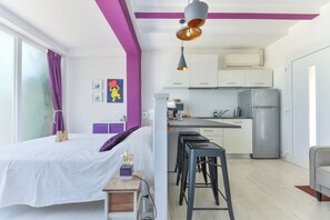 1 camera, Wi-Fi gratuito, lenzuola