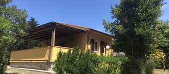 Holiday Home "Villetta Lampone" with Wi-Fi, Air Conditioning, Garden & Terrace