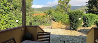 Holiday Home "Villetta Lampone" with Wi-Fi, Air Conditioning, Garden & Terrace