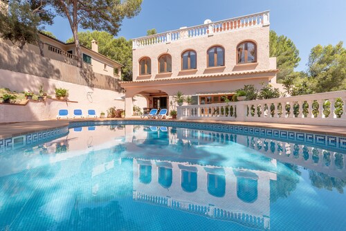 Superbe villa "Costa de Blanes" avec piscine, terrasse, Wi-Fi et climatisation