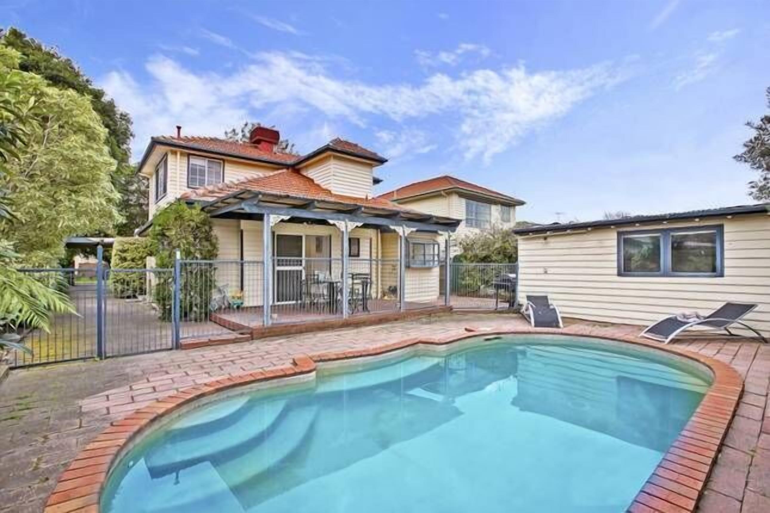 Beau Bay houses beaumaris — image 2