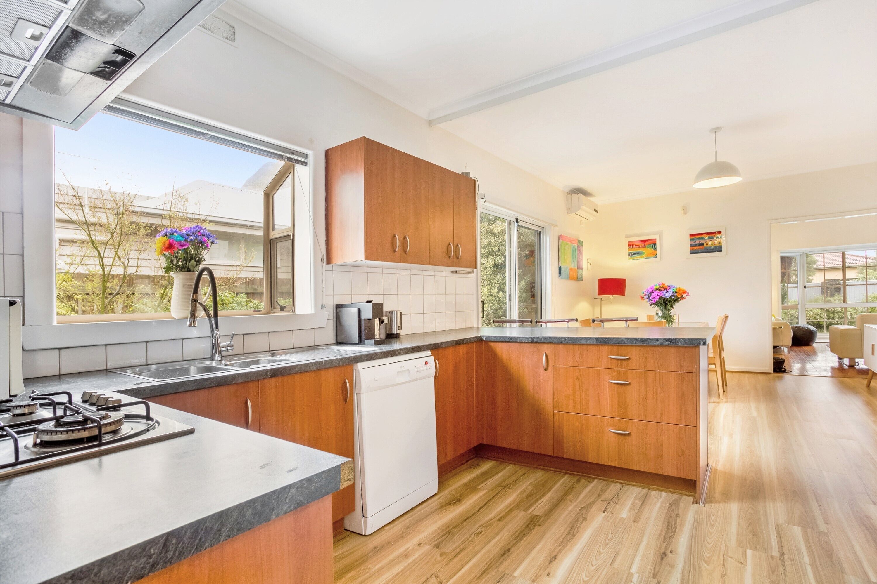 Beau Bay houses beaumaris — image 18