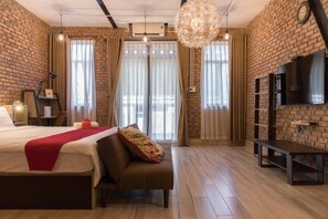 Luxury Apartment | 1 bedroom, desk, free WiFi