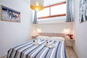 2 sovrum och sängkläder