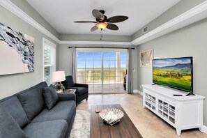 Smart TV, DVD player