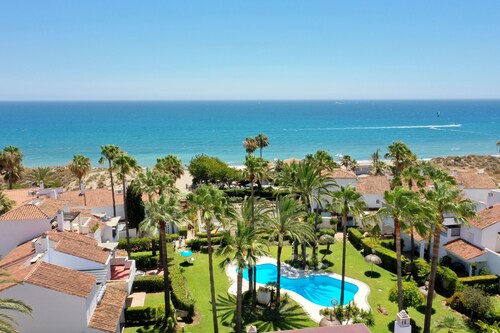 1176 Beachfront Paradise in Bahia de Marbella