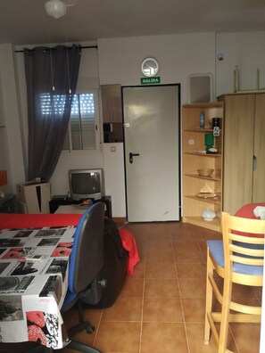 1 quarto, Wi-Fi (sobretaxa), roupa de cama