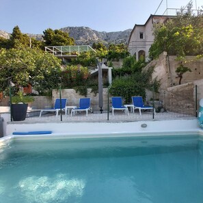 Piscine extérieure, piscine chauffée