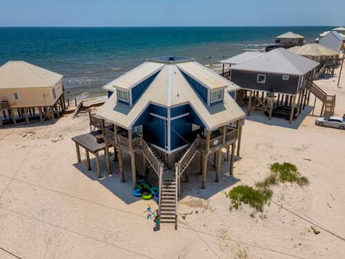 Updated, large beach house right off the water! - Island Escape