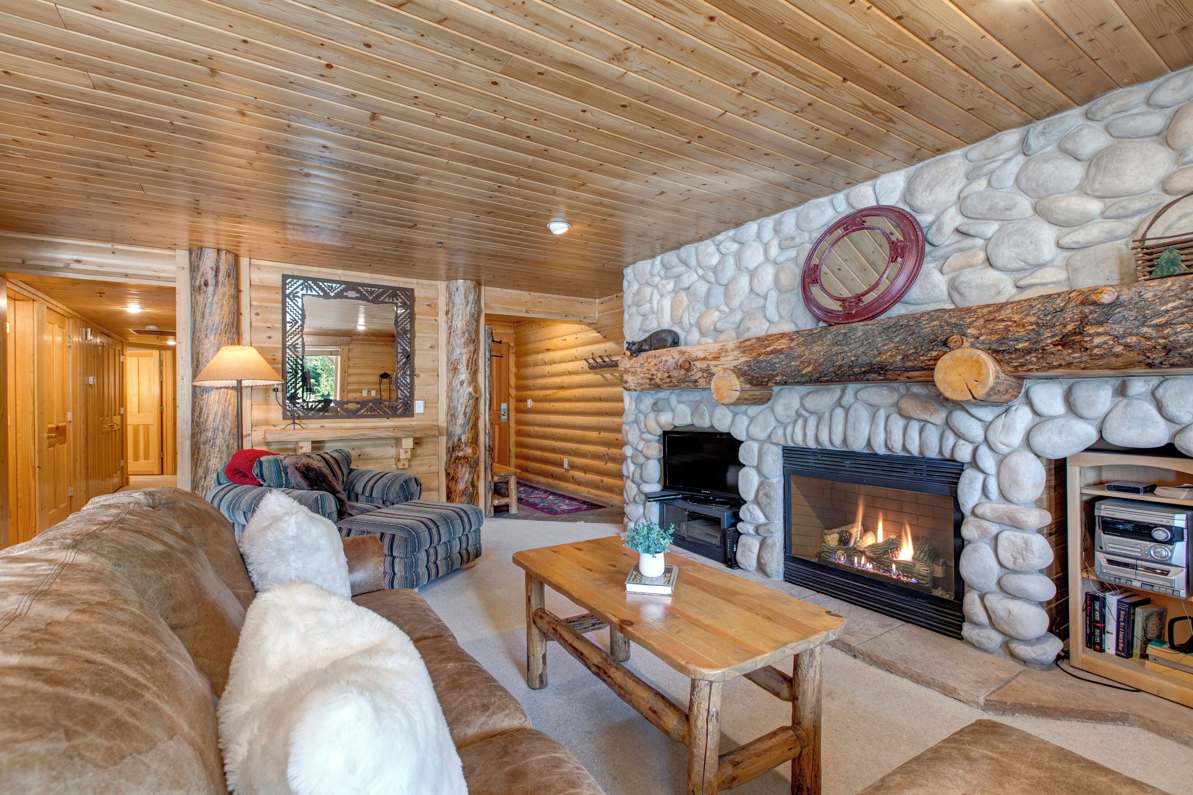 TV, peis og DVD-spiller