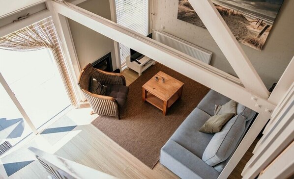 TV, peis og bordtennis