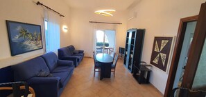 TV, fireplace - Fronte Mare - Facing the sea (Perd'e Sali)