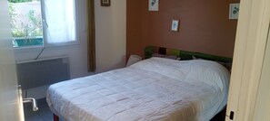 2 Schlafzimmer, Bügeleisen/Bügelbrett, kostenloses WLAN, Bettwäsche