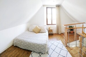 1 chambre, fer et planche Ă repasser, Wi-Fi gratuit, draps fournis