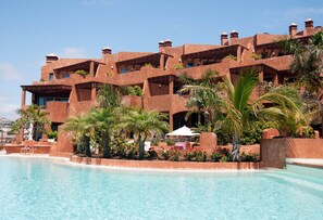 A heated pool - Bahia - Tegueste 0.4 DELUXE PARTIAL SEA VIEW 2B (Palm-Mar)