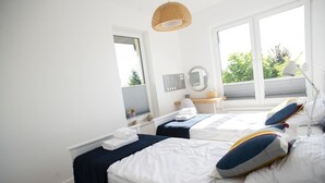 Apartment | 3 bilik tidur, seterika/papan seterika, Wi-fi percuma, cadar katil 