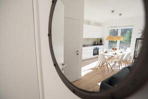 Lägenhet | Eget kök | Kylskåp, ugn, spishäll och diskmaskin
