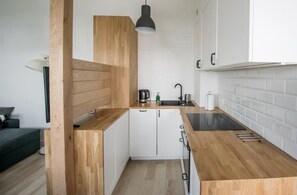 Lägenhet | Eget kök | Kylskåp, spishäll, vattenkokare och grytor/köksredskap