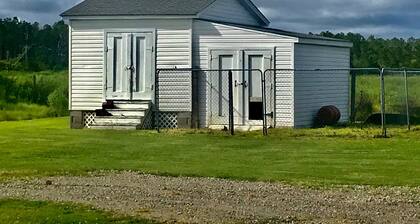 Beautiful pet friendly lodge in a quaint fishing village and sleeps 16