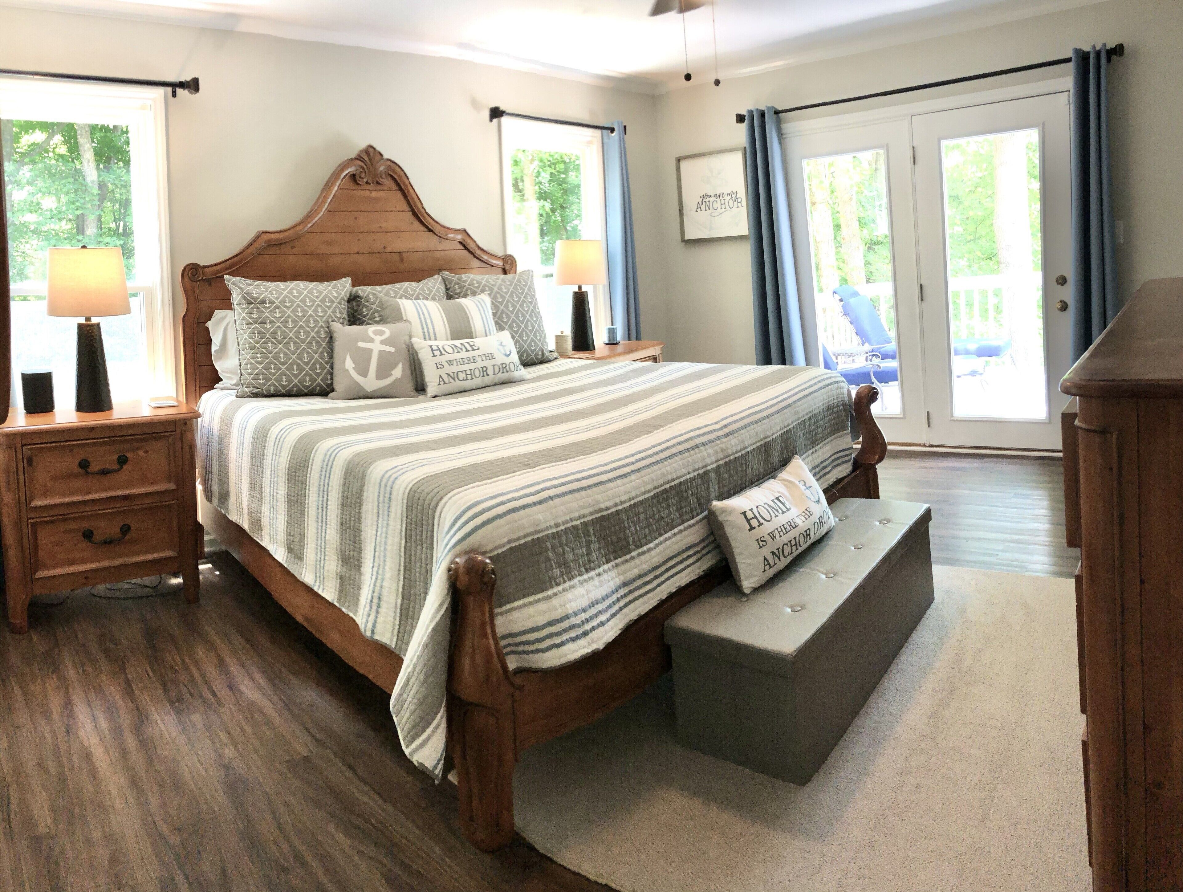 4 dormitoris, escriptori, planxa i posts de planxar i wifi gratuïta 