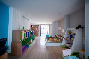 Children’s play area – indoor
