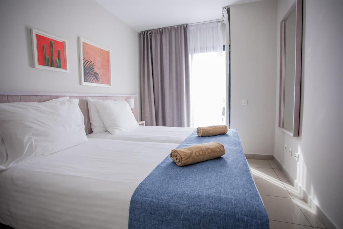 1 bedroom, in-room safe, free WiFi, bed sheets