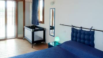 2 bedrooms, iron/ironing board, travel crib, free WiFi