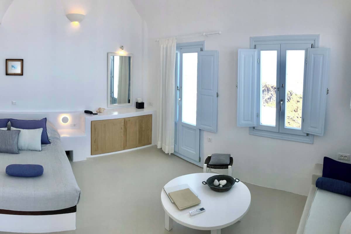 Chambre Double Lune de Miel, piscine privée, vue mer | Coffres-forts dans les chambres, fer et planche à repasser